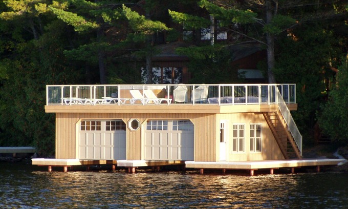 Gravenhurst Cottage | 20% early bird,On Lake Muskoka,hot tub,sunset from Boathouse,playset,watercraft