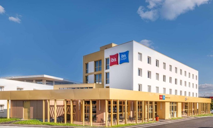 Treillieres Hotel | 20 m² Hotel ∙ 5 guests