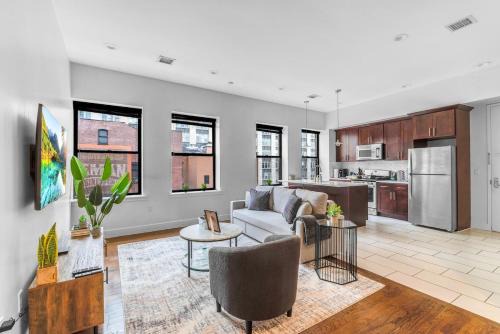 Central Business District Apartment | 20 MIN to Manhattan! 2BR Luxurious Comfy & Spotless