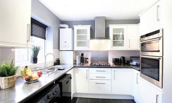 Jubilee House | 20% off short stays - Chic & Cosy, Modern Nightingale retreat!