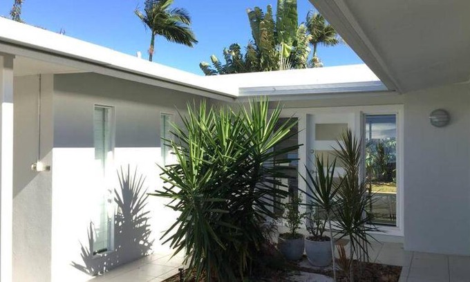 Kirwan House | 200 m² House ∙ 3 bedrooms ∙ 6 guests