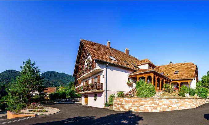 Neubois House | 200 m² House ∙ 4 bedrooms ∙ 11 guests