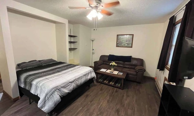 Tomah Apartment | 201 E Veterans St Apt J by Patriot Properties