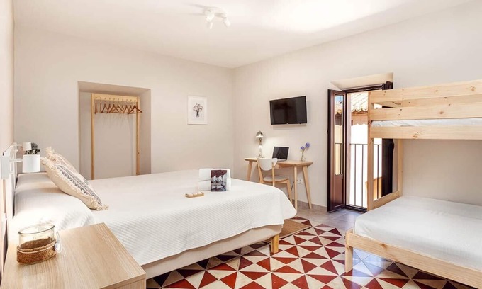 Plaza Mayor Apartment | 202 Family - Apartments Plaza Mayor 35
