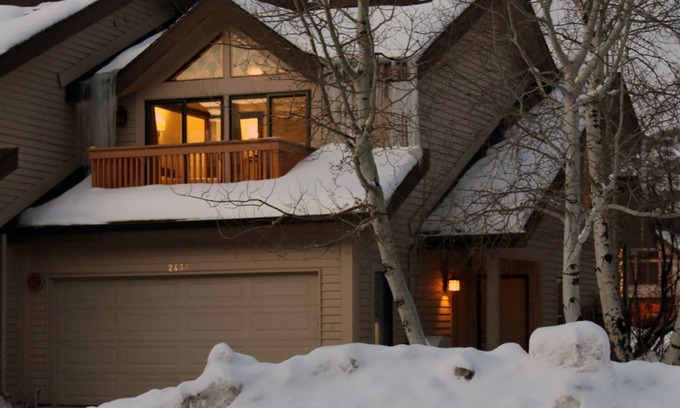 Deer Valley House | 2024 Updates - Modern Townhome In Lower Deer Valley