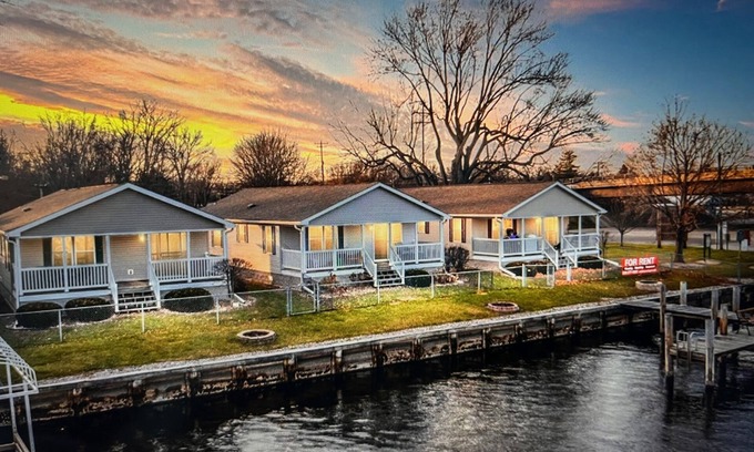 Fremont Condo | 2025 NFL Draft Rental - Wolf River Cabin C