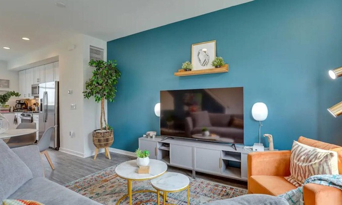 Olde Richmond House | 2026 3-bedroom townhome in charming Philadelphia with AC, WiFi