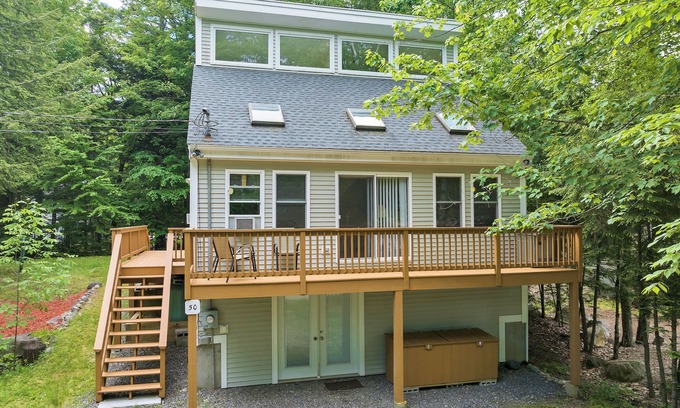 Moultonborough House | 216 Jones: 2 BR, 2 BA House in Moultonborough, Sleeps 6