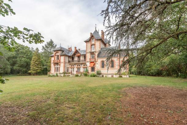 Pierrefitte-sur-Sauldre House | 220 m² House ∙ 5 bedrooms ∙ 13 guests