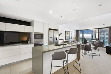Broadbeach Apartment | 22001 Oracle in Broadbeach
