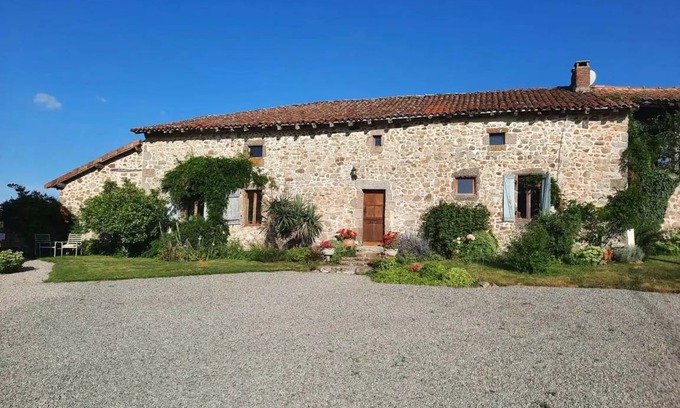 Chassenon House | 224 m² House ∙ 4 bedrooms ∙ 12 guests