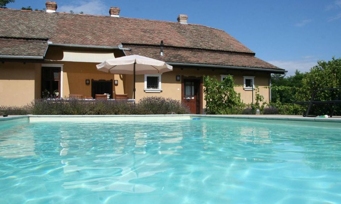 Tiszaszentimre House | 225 m² House ∙ 3 bedrooms ∙ 8 guests