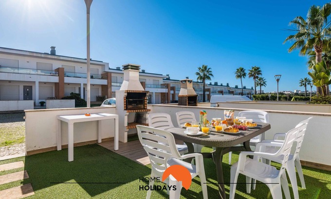 Branqueira House | #226 Vila LII by Home Holidays