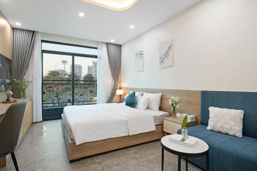 Tay Ho Hotel | 22Land Cosmos Hotel