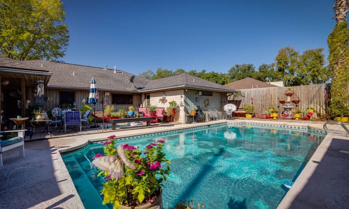 Briarcrest Estates House | 238 m² House ∙ 4 bedrooms ∙ 8 guests