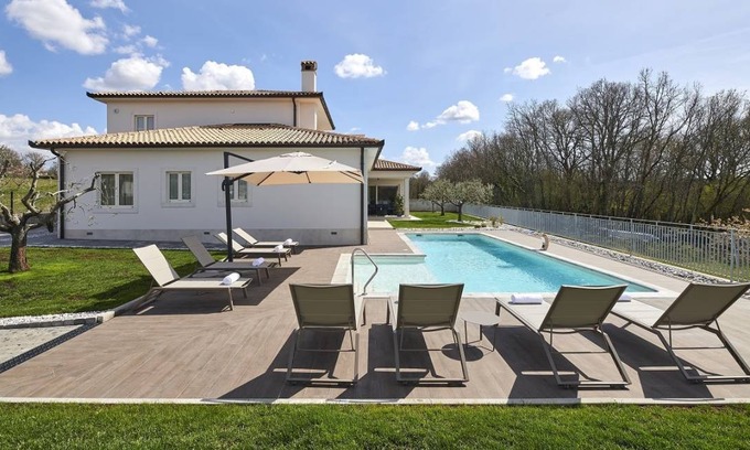Jakovici Villa | 240 m² Villa ∙ 4 bedrooms ∙ 8 guests