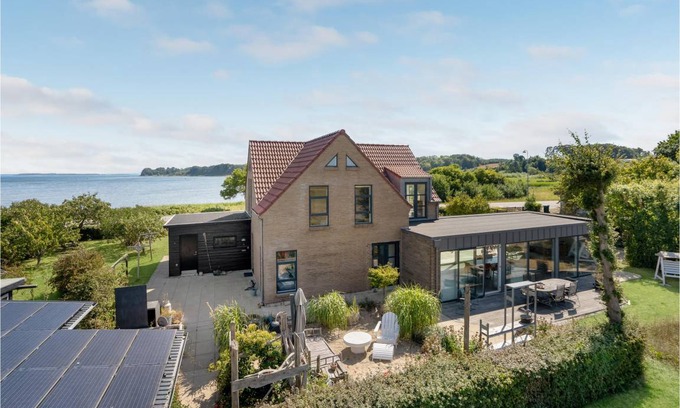 Hejls House | 243 m² House ∙ 4 bedrooms ∙ 8 guests