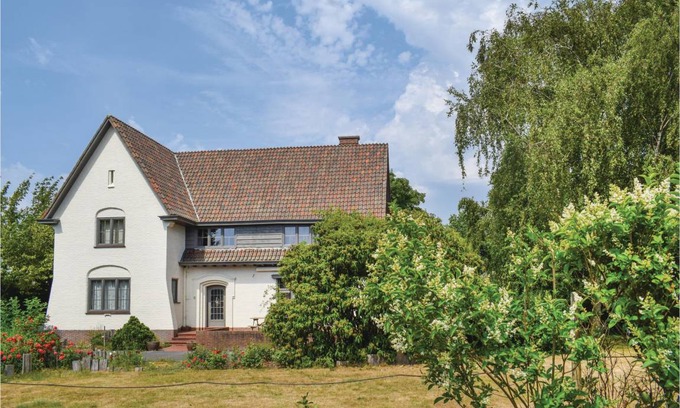 Poperinge House | 250 m² House ∙ 5 bedrooms ∙ 13 guests