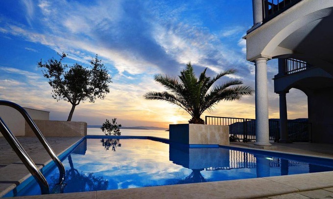 Stara Baska House | 255 m² House ∙ 6 bedrooms ∙ 12 guests