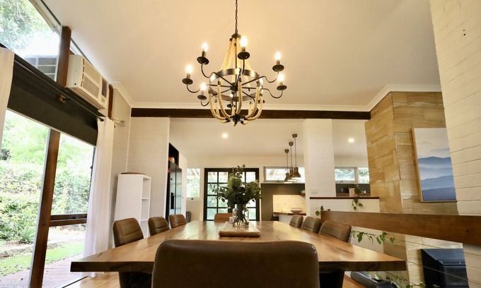 Mahogany Creek House | 2555 Mahogany Creek Magic stunning family retreat