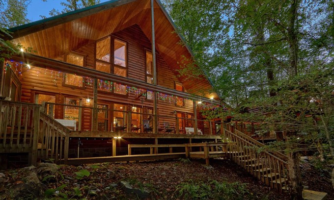 Gatlinburg - Pigeon Forge House | 260 m² House ∙ 4 bedrooms ∙ 10 guests