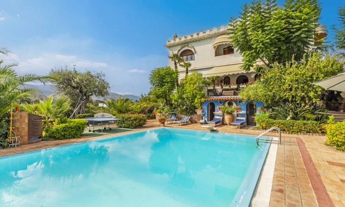 Trappitello Villa | 270 m² Villa ∙ 7 bedrooms ∙ 14 guests