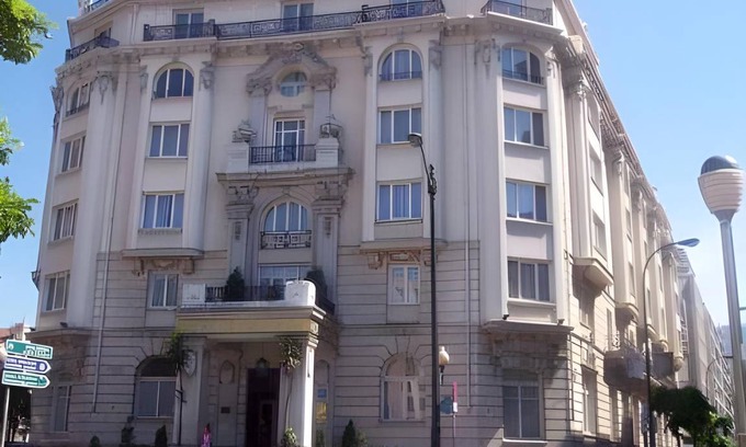 Bilbao City Centre Hotel | 275 m² Hotel ∙ 2 bedrooms ∙ 127 guests