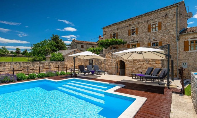 Prkacini Villa | 275 m² Villa ∙ 6 bedrooms ∙ 12 guests