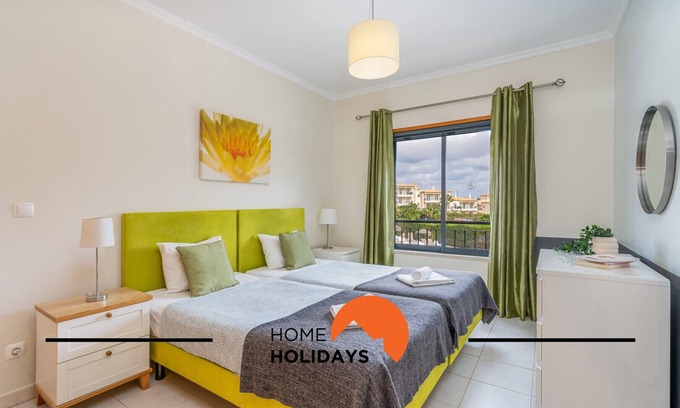 Olhos D'Agua Apartment | #284 Vista das Ondas by Home Holidays