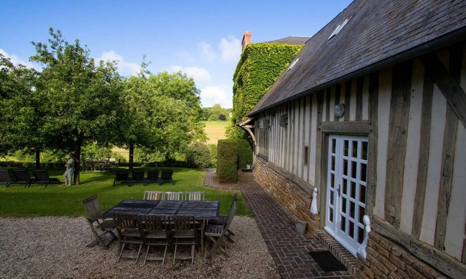 Crouttes House | 288 m² House ∙ 9 bedrooms ∙ 23 guests