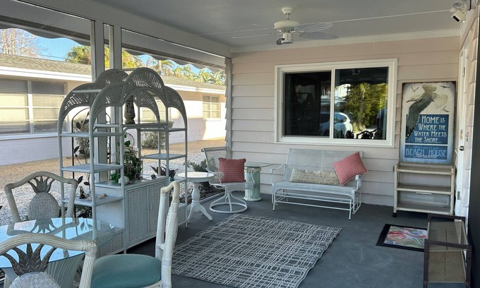 Sarasota Cottage | 2Bd+2 Ba beach cottage w/private front/back yard, screened porch, firepit, grill