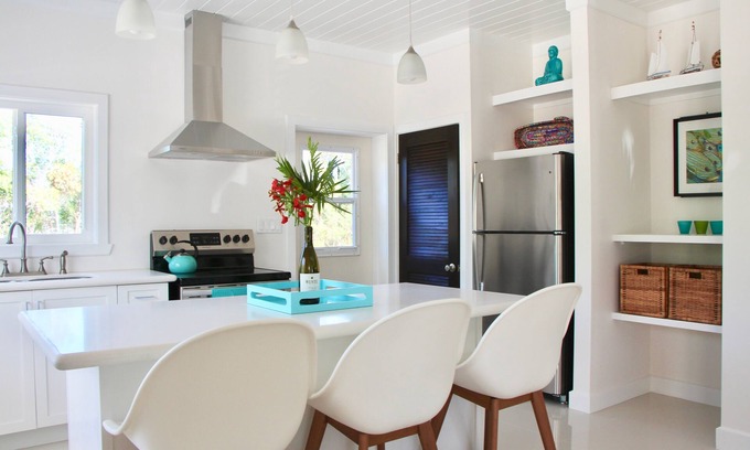 South Palmetto Point House | 2BD 2BA Ten Bay house, 2 min walk to beach