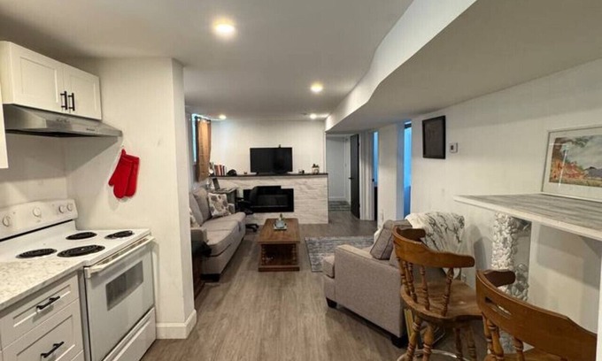 London House | 2bd Near LHSC, UWO, Fanshawe College
