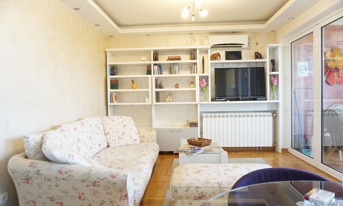 Novi Beograd Apartment | 2BR Apartment Living La Dolce Vita