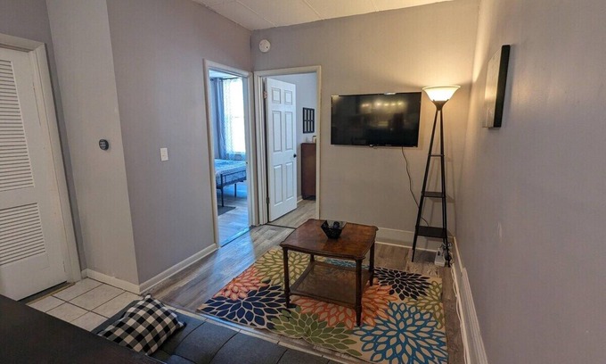 Robinson Apartment | 2BR Apt Right on the Town Square