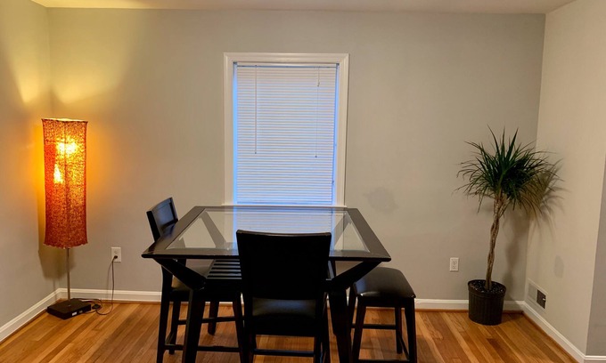 Bluemont House | 2Br Arlington Walk to Metro, mins to Whitehouse