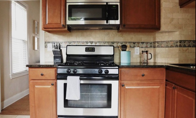 Cole House | 2BR Bungalow | Private Terrace | Walk To RiNo Restaurants