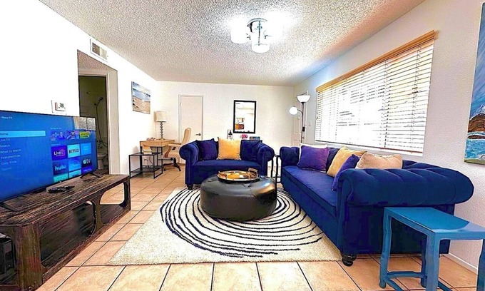 Tarzana House | 2BR Condo w/King Bed + 3 Pools, Hot Tubs, Basketball Court & More!
