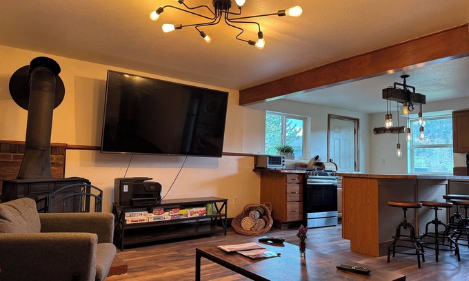 Evergreen Apartment | 2BR garden level apartment close to red rocks, hiking, skiing