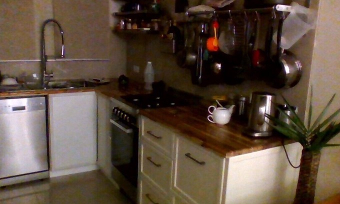 Mitchell Park House | 2BR HOLIDAY RENTAL -modern unit - dishwasher Mitchell Park