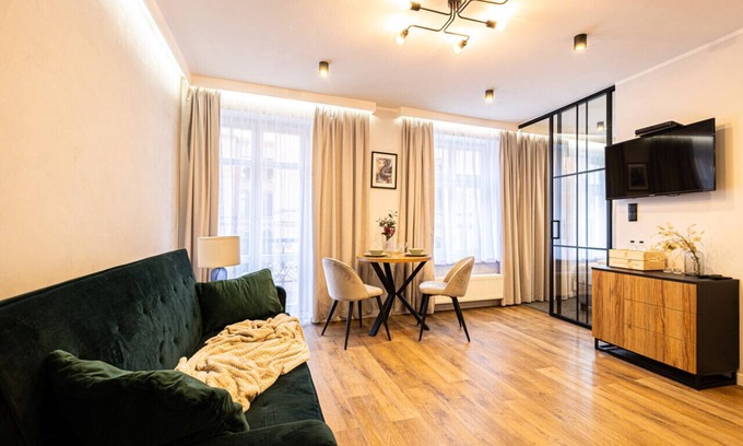 Stare Miasto Apartment | 2HomeRent Estrella 6 | Old Town | River