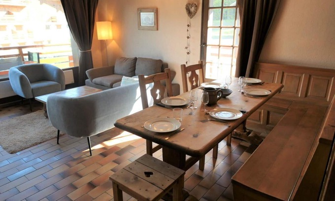 Le Bettex Apartment | 2nd floor, view mountain, balcony, parking, tv, 65m², Saint Gervais