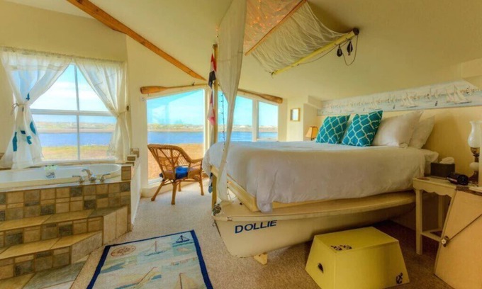 Moss Landing Apartment | 2nd floor, panoramic views, 2-person soaking tub, fireplace
