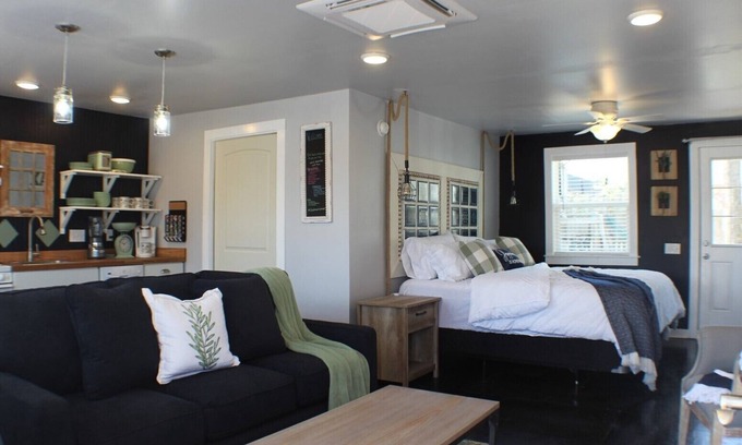 Downtown House | 2nd Street Retreat: Cozy Studio -So Close You Can Walk/Bike Downtown Bentonville