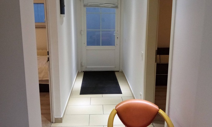 Floersheim Apartment | 2Room Souttrain Apartment Flörsheim near Frankfurt Airport Opel City