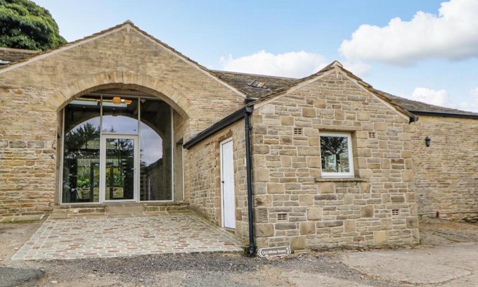 Rastrick House | 3 Barn Cottages