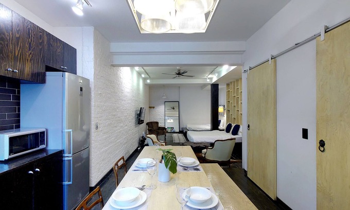 Jongno Apartment | 3 Bedroom 3 Bathroom SUITE 160SQM