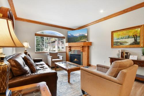 Zermatt Apartment | 3 Bed 3 Bath Villa 2082