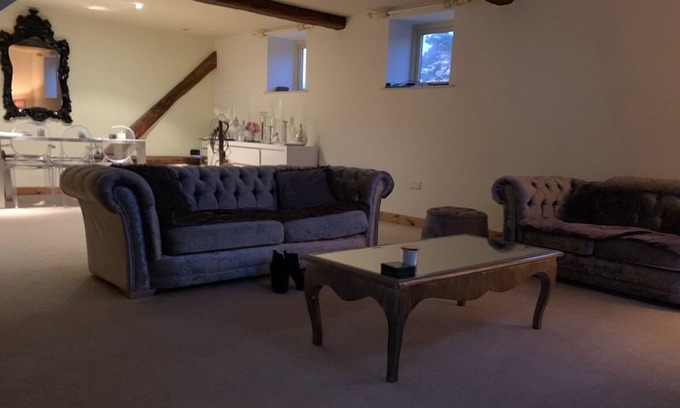 Wixford House | 3 bed barn conversion off beautiful track with picturesque views