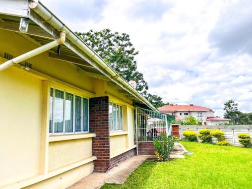 Gweru Apartment | 3 bed Cozy Homestay in Lundi Park - 2292
